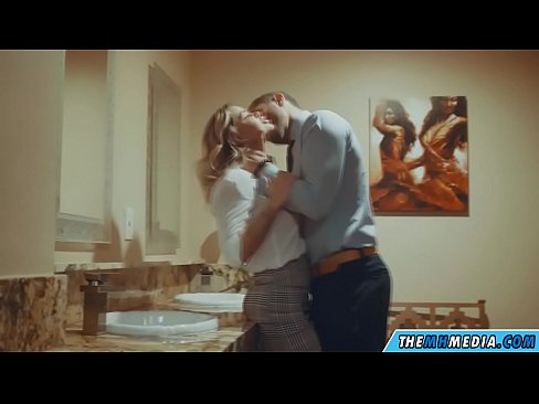 ❤️ Cum busty flava seducit in latrinae publicae Fuck video  at la.porn33.top